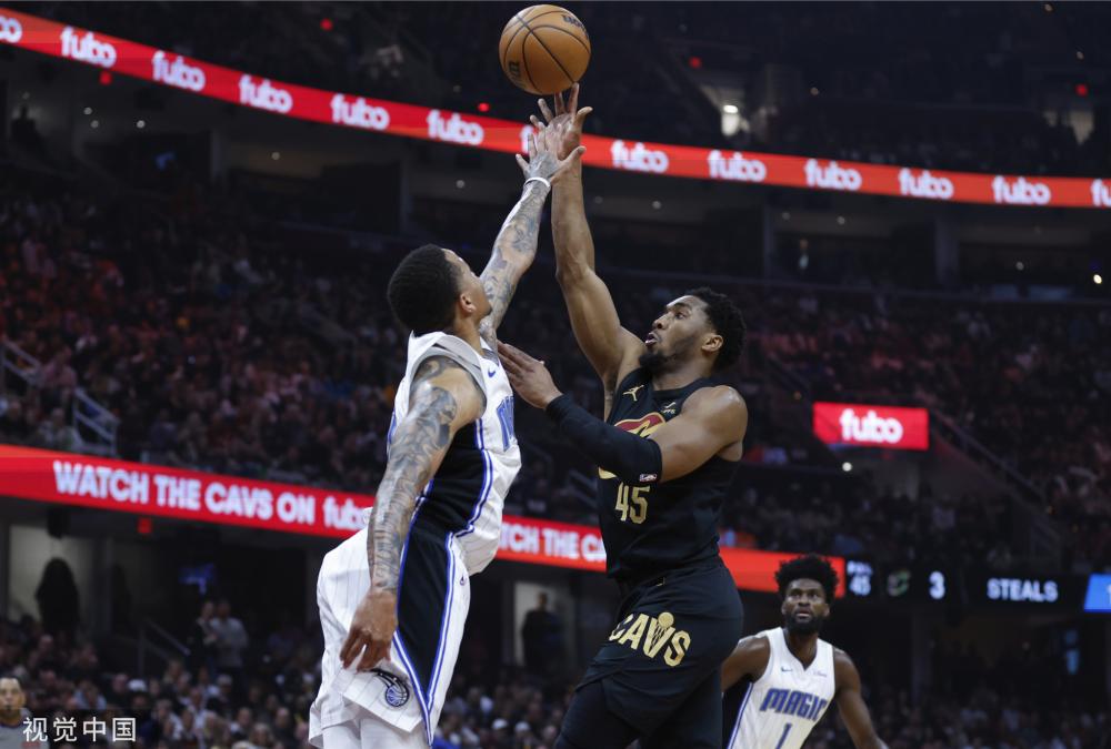 莱诺几次飞 莱诺几次飞