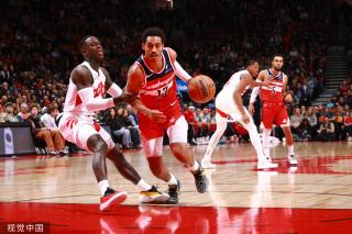 展并不如女 展并不如女