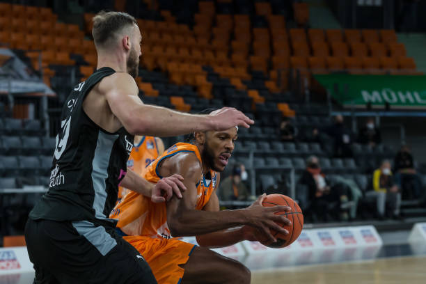 令人瞩目 令人瞩目